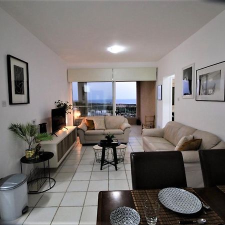 Cosea Living: Seaside 2 Bedroom Flat Kings Palace 209 Paphos Eksteriør billede