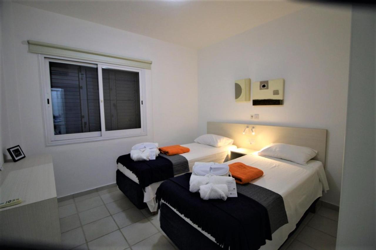 Cosea Living: Seaside 2 Bedroom Flat Kings Palace 209 Paphos Eksteriør billede