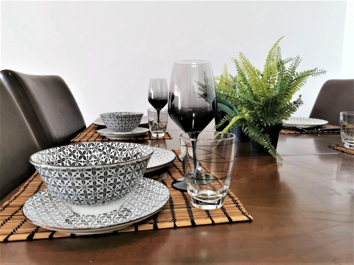 Cosea Living: Seaside 2 Bedroom Flat Kings Palace 209 Paphos Eksteriør billede
