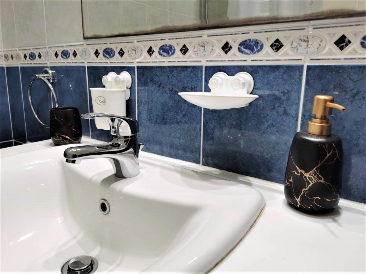 Cosea Living: Seaside 2 Bedroom Flat Kings Palace 209 Paphos Eksteriør billede