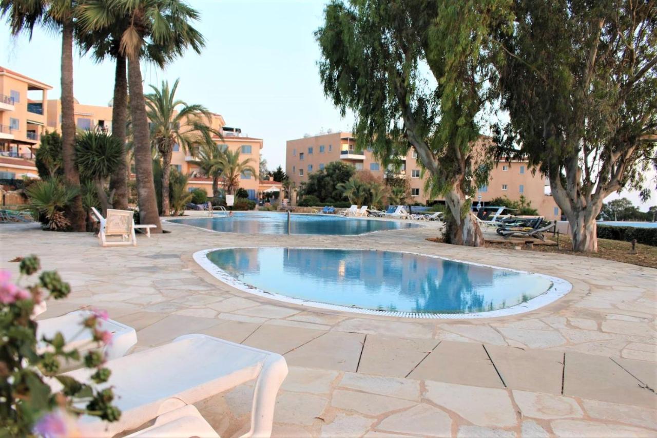 Cosea Living: Seaside 2 Bedroom Flat Kings Palace 209 Paphos Eksteriør billede