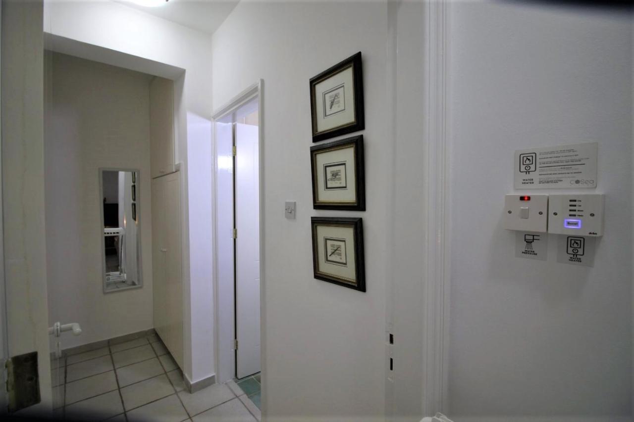 Cosea Living: Seaside 2 Bedroom Flat Kings Palace 209 Paphos Eksteriør billede