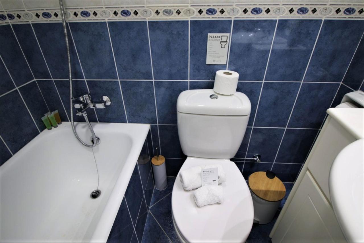 Cosea Living: Seaside 2 Bedroom Flat Kings Palace 209 Paphos Eksteriør billede