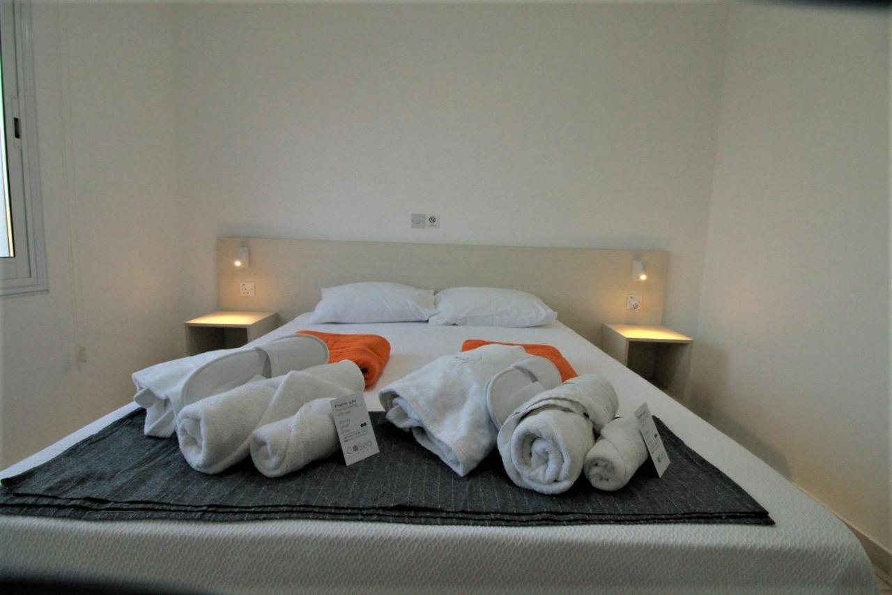 Cosea Living: Seaside 2 Bedroom Flat Kings Palace 209 Paphos Eksteriør billede