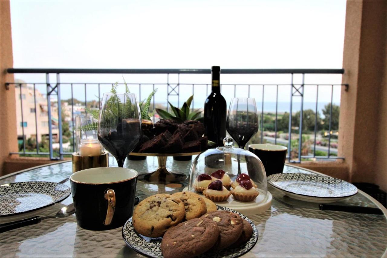 Cosea Living: Seaside 2 Bedroom Flat Kings Palace 209 Paphos Eksteriør billede